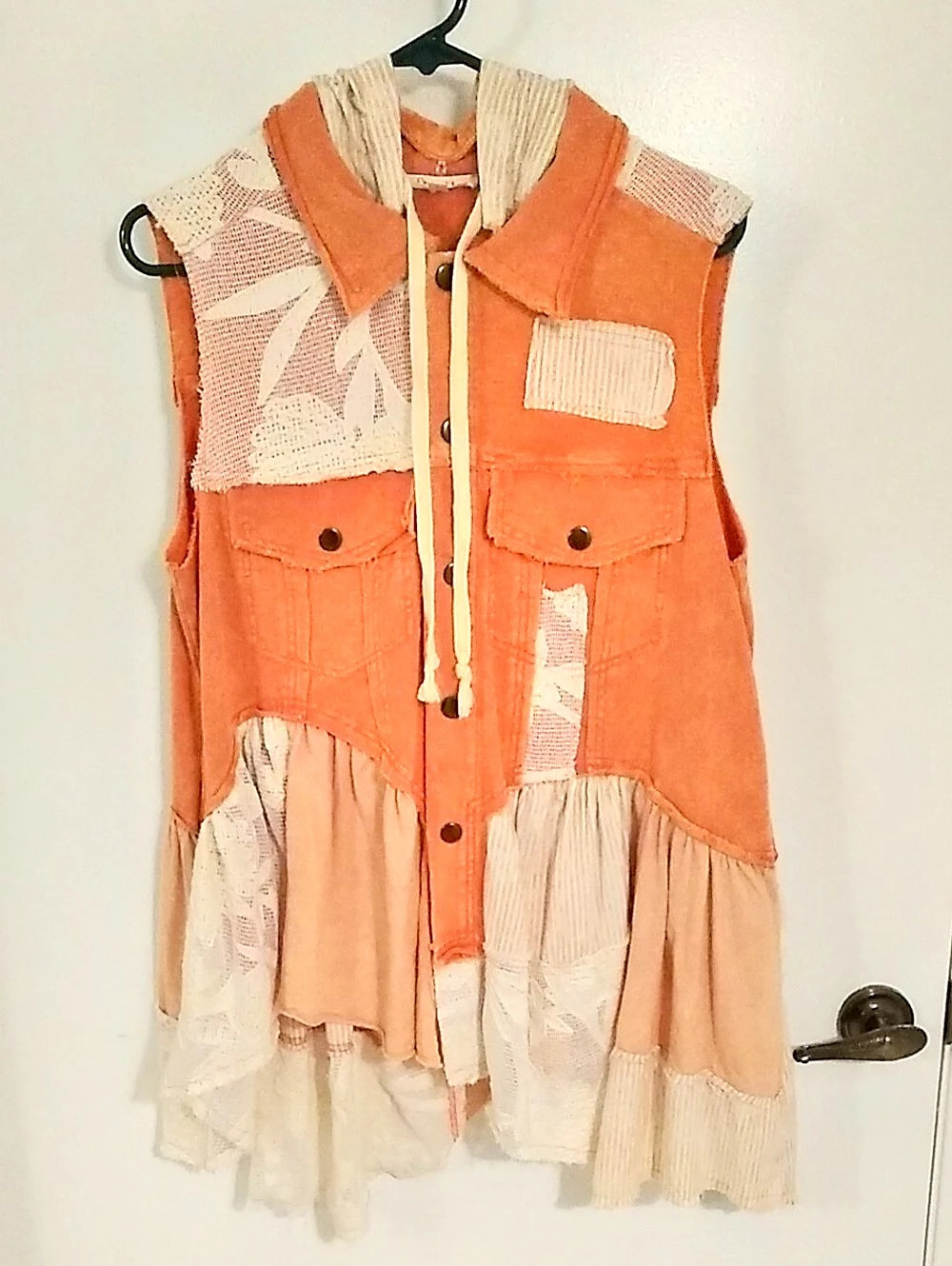 Oli & Hali Hooded Layering Vest in Orange & Cream Size Small